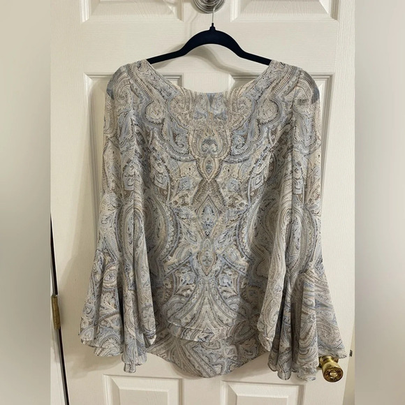 White House Black Market Sheer Paisley Blouse - Gray and Cream - Picture 5 of 13